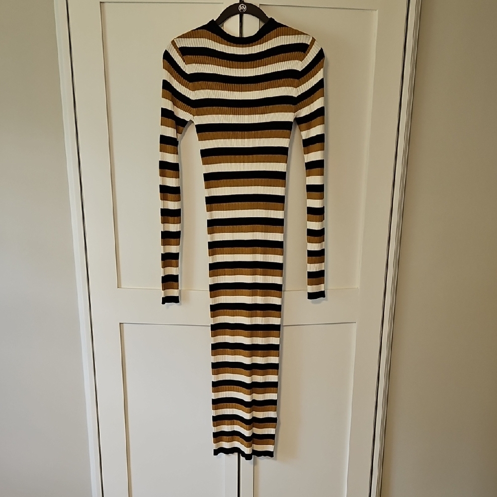 Who What Wear Black and Tan Striped Long Sleeve Dress